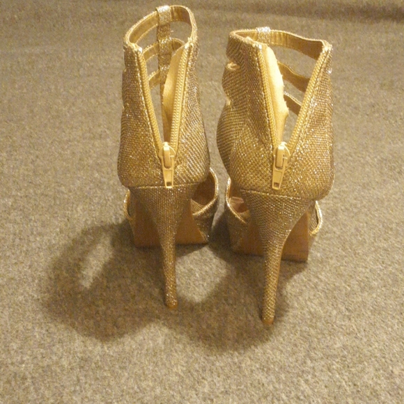 Womens high heels - Picture 3 of 4
